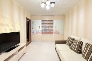 Сдается 1 комн. квартира в 16а микрорайон